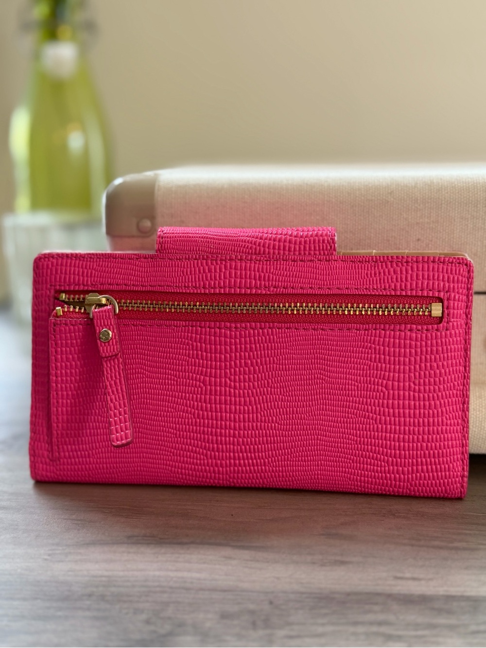 Kate Spade New York Pink Lizard Embossed Leather Travel Wallet - Picture 5 of 5
